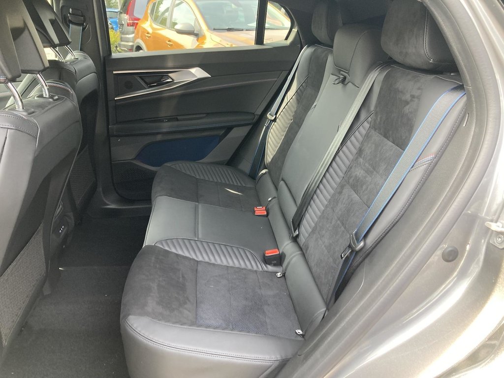 RENAULT Rafale Esprit Alpine E-Tech Full Hybrid 200 RENAULT Rafale Esprit Alpine E-Tech Full Hybrid 200