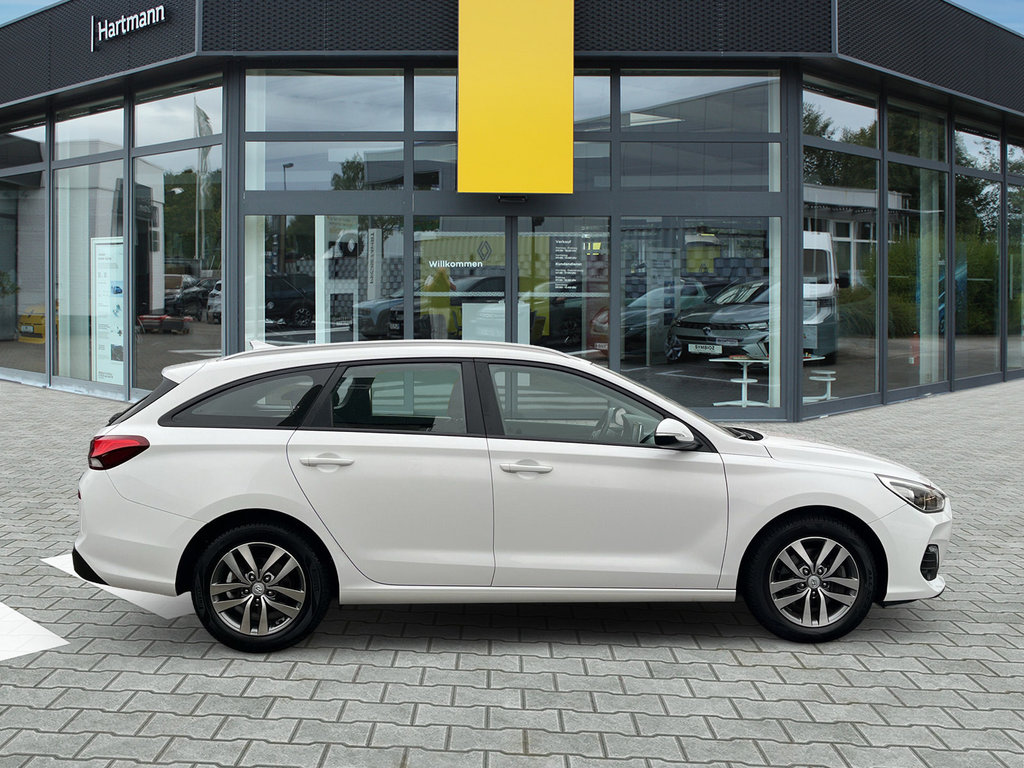 HYUNDAI i30 CW Trend 1,4 T-Gdi RF-Kamera, Carplay