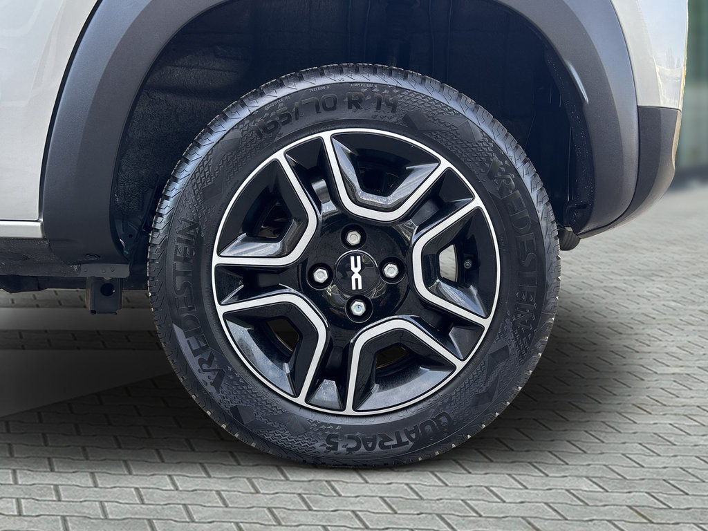 DACIA Spring Essential