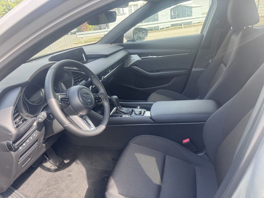 MAZDA 3 2.5L e-SKYACTIV G 140ps 6AT FWD Exclusive-line MAZDA 3 2.5L e-SKYACTIV G 140ps 6AT FWD Exclusive-line