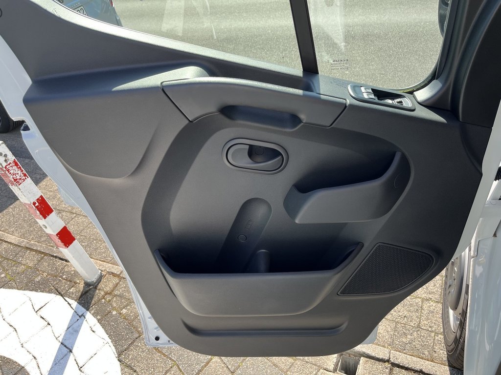 RENAULT Master L3 Evels-Leichtkoffer 1,11to. NL, 4,2mtr. RENAULT Master L3 Evels-Leichtkoffer 1,11to. NL, 4,2mtr.