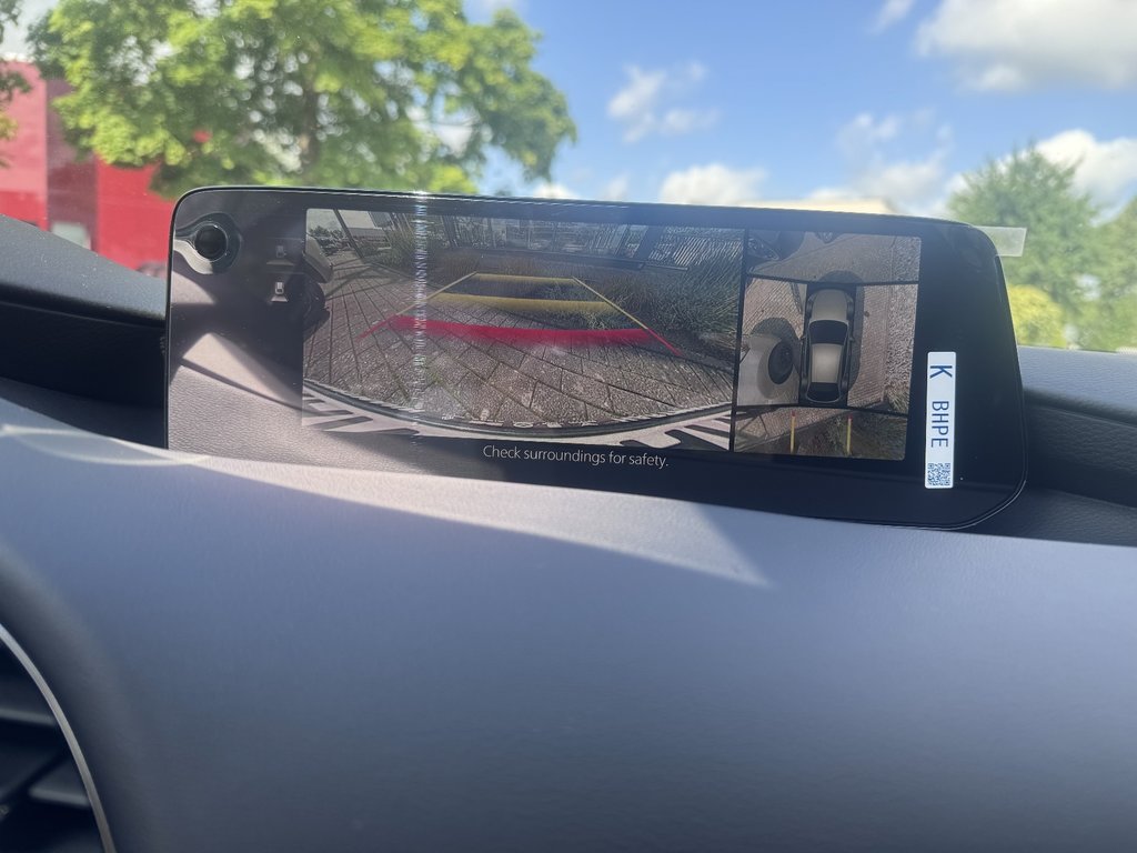 MAZDA 3 2.5L e-SKYACTIV G 140ps 6AT FWD Exclusive-line MAZDA 3 2.5L e-SKYACTIV G 140ps 6AT FWD Exclusive-line