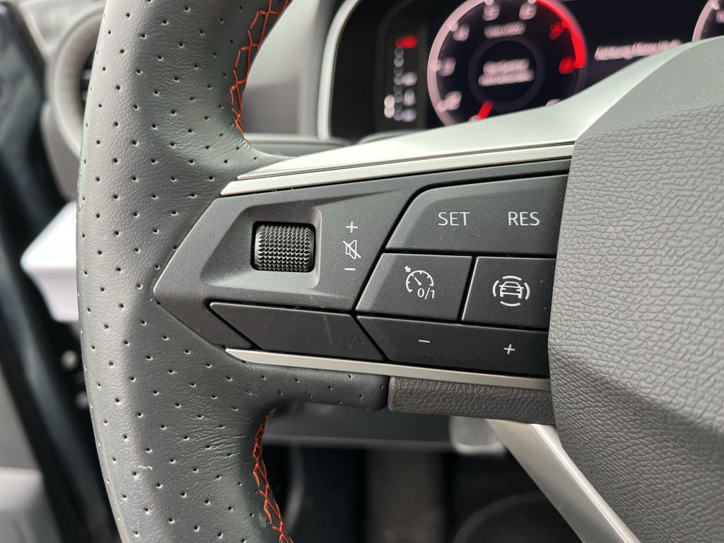 SEAT Ibiza 1.0 TSI FR 81 KW 7-Gang DSG Pano-Dach