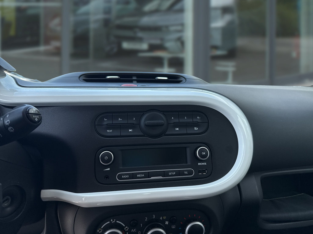 RENAULT Twingo Limited Sce 70 Klima+Radio