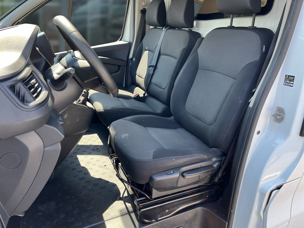 RENAULT Trafic Komfort L2H1 3,1t Blue dCi 130 RENAULT Trafic Komfort L2H1 3,1t Blue dCi 130