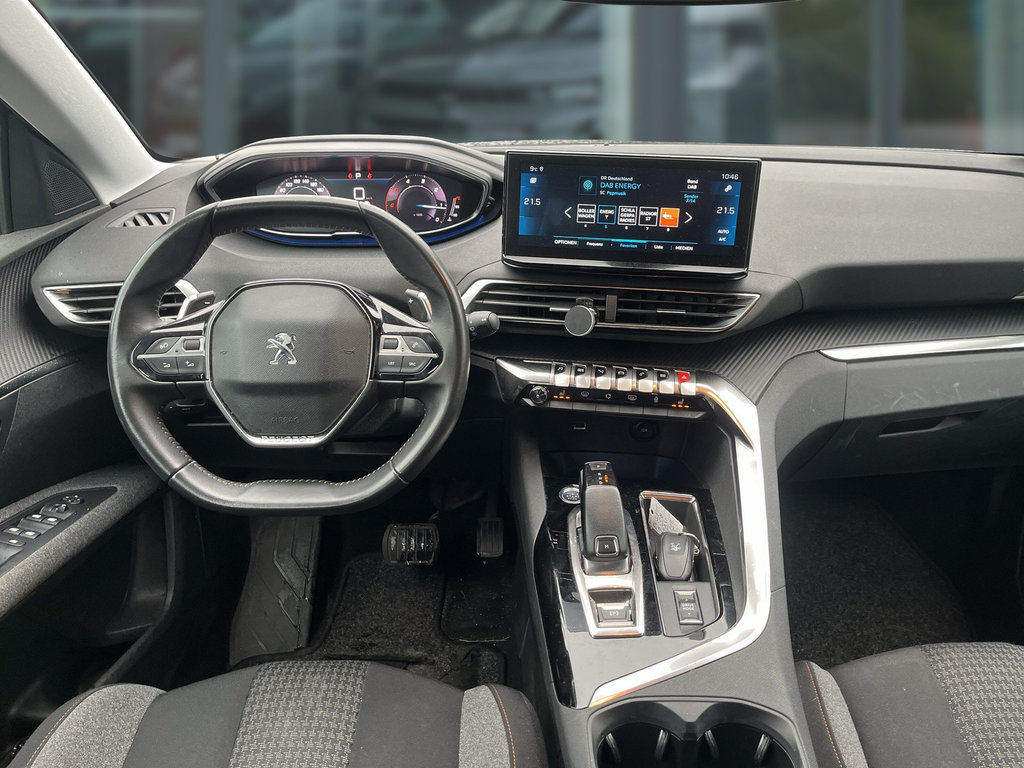PEUGEOT 5008 1.5 BlueHDi 130 Active Pack 7-Sitzer; LED
