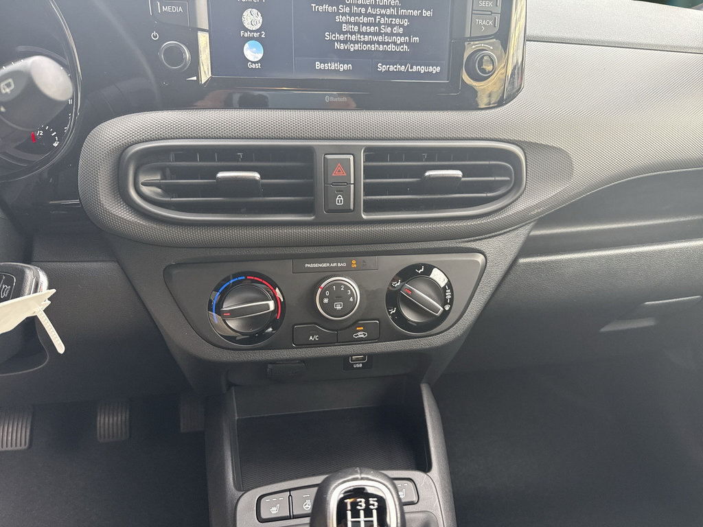 HYUNDAI i10 1.0 Connect & Go