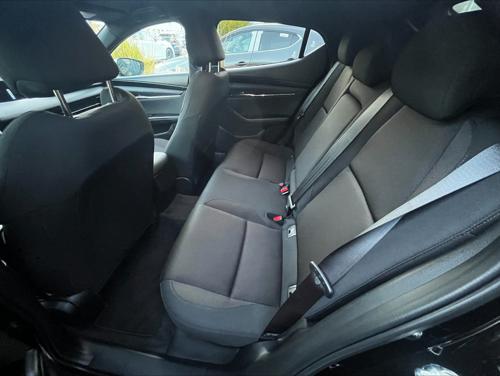 MAZDA 3 2.5L e-SKYACTIV G 140ps 6AT FWD Exclusive-line