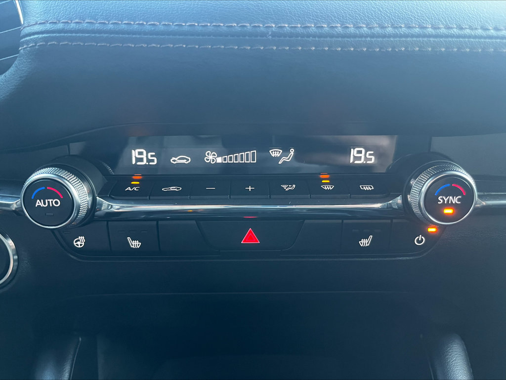 MAZDA 3 2.5L e-SKYACTIV G 140ps 6AT FWD Exclusive-line