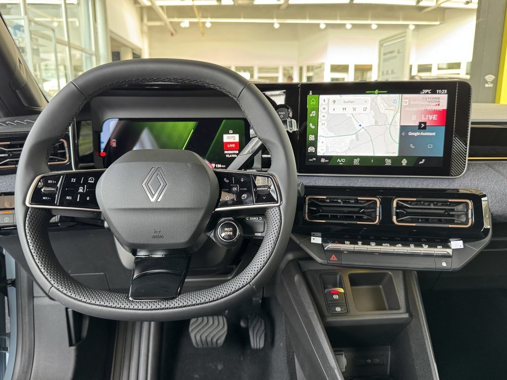 RENAULT R 4 E-Tech Techno 150 Comfort Range