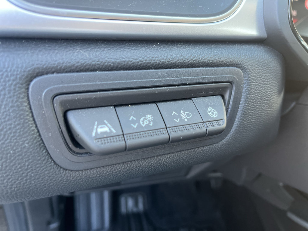 RENAULT Captur Techno Mild Hybrid 160 EDC Winter-Paket