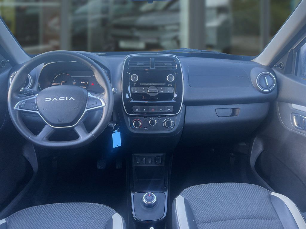 DACIA Spring Essential ELECTRIC 45 DACIA Spring Essential ELECTRIC 45