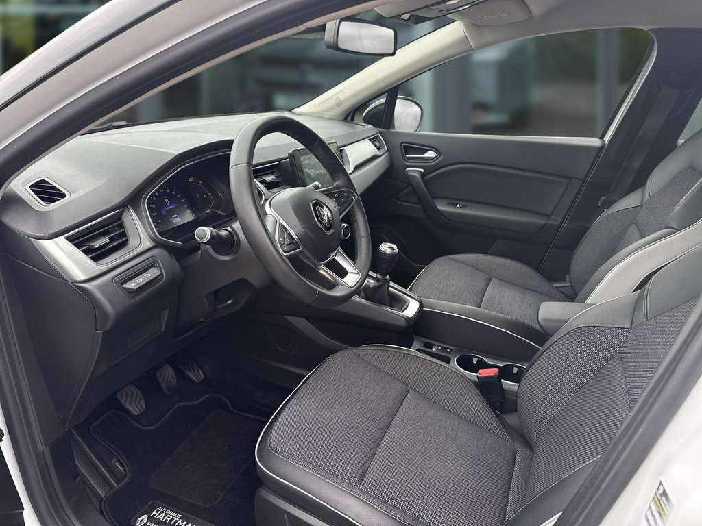 RENAULT Captur INTENS TCe 140 RENAULT Captur INTENS TCe 140