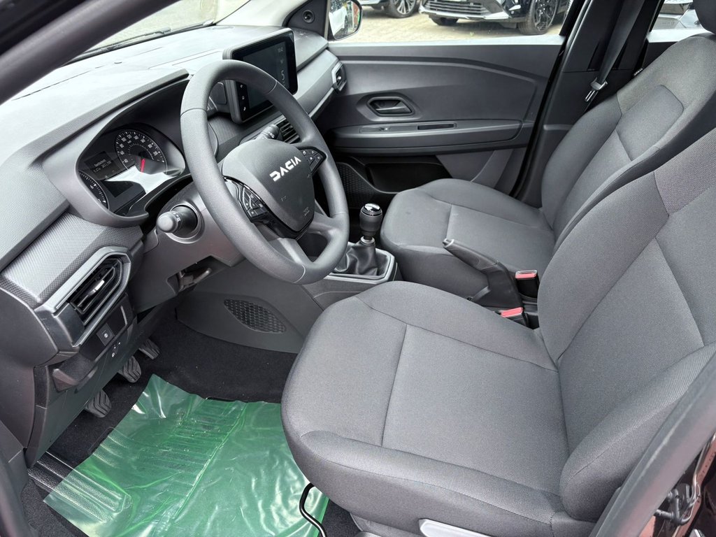 DACIA Sandero Essential TCe 90 DACIA Sandero Essential TCe 90