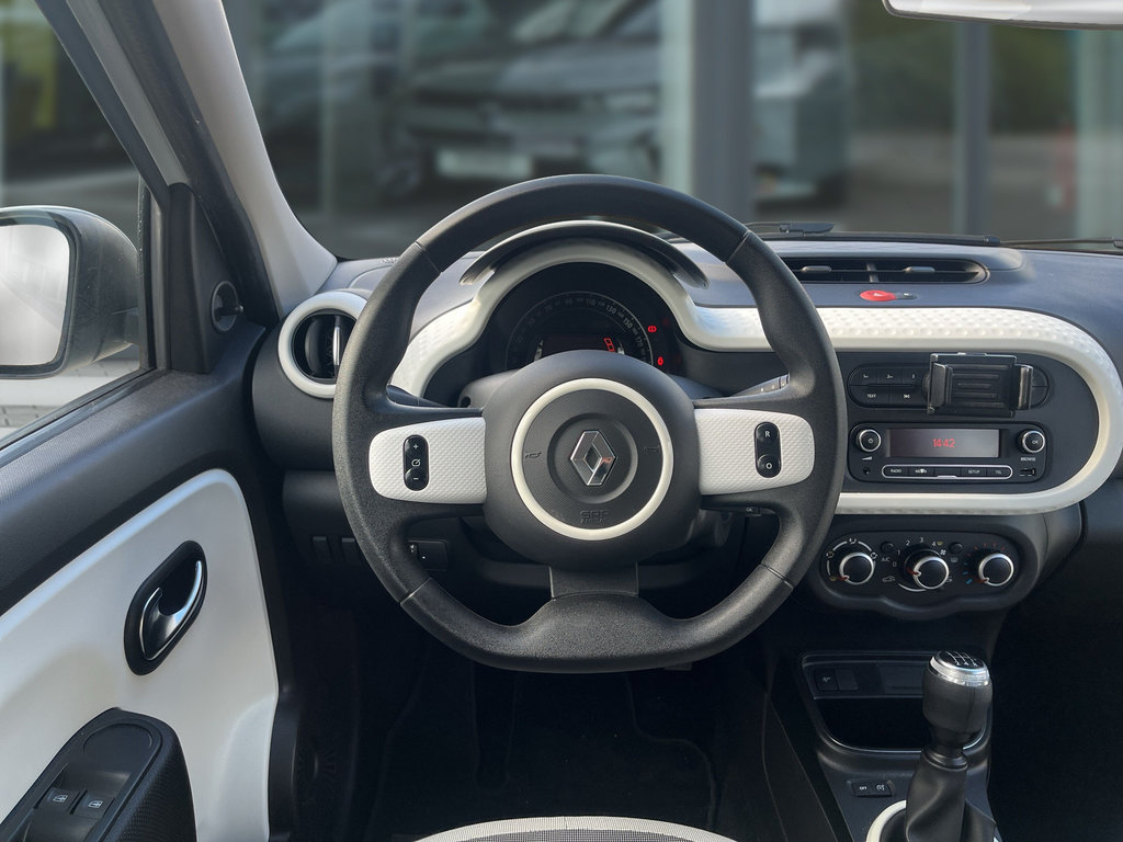 RENAULT Twingo LIMITED SCe 75 Klima+Radio RENAULT Twingo LIMITED SCe 75 Klima+Radio