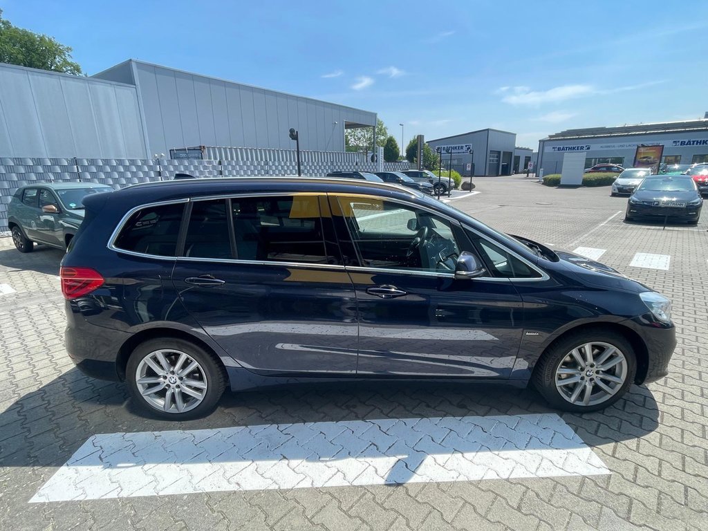 BMW 220 i Gran Tourer Luxury Line