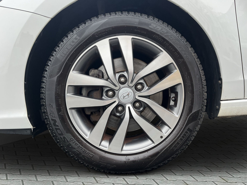 HYUNDAI i30 CW Trend 1,4 T-Gdi RF-Kamera, Carplay