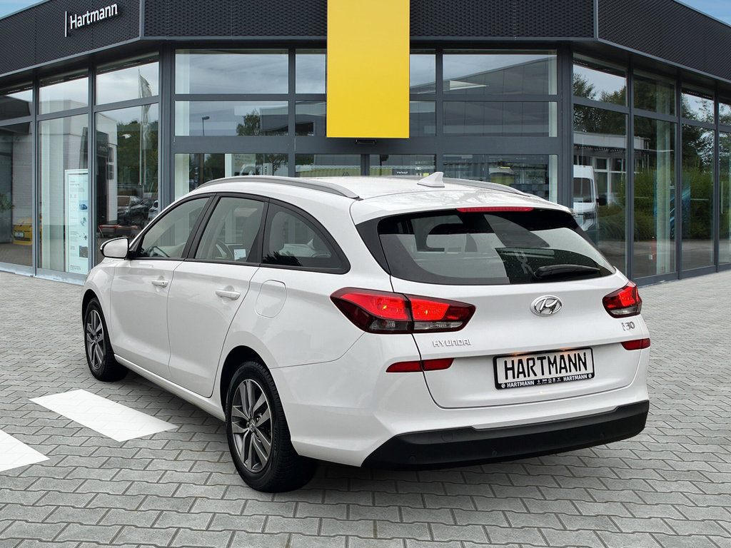 HYUNDAI i30 CW Trend 1,4 T-Gdi RF-Kamera, Carplay