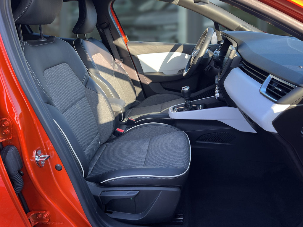 RENAULT Clio Techno TCe 90 RF-Kamera, LED