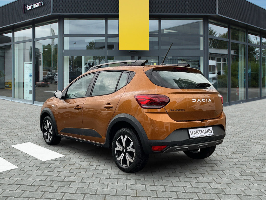 DACIA Sandero TCe 90 Stepway Expression RF-Kamera;LED DACIA Sandero TCe 90 Stepway Expression RF-Kamera;LED