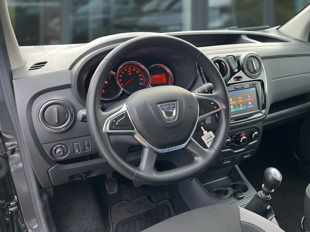 DACIA Dokker 1.3 TCe 130 Stepway Plus RF-Kamera, Navi