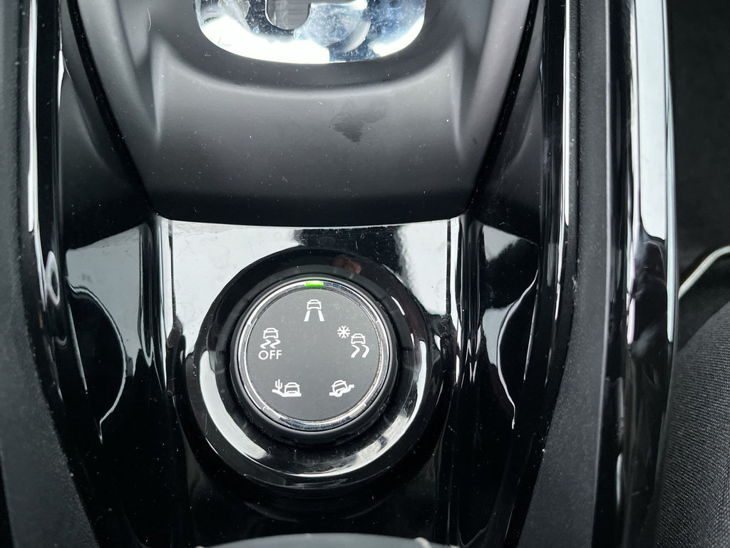 PEUGEOT 2008 1.2 PureTech 130 Allure Sicht-Paket