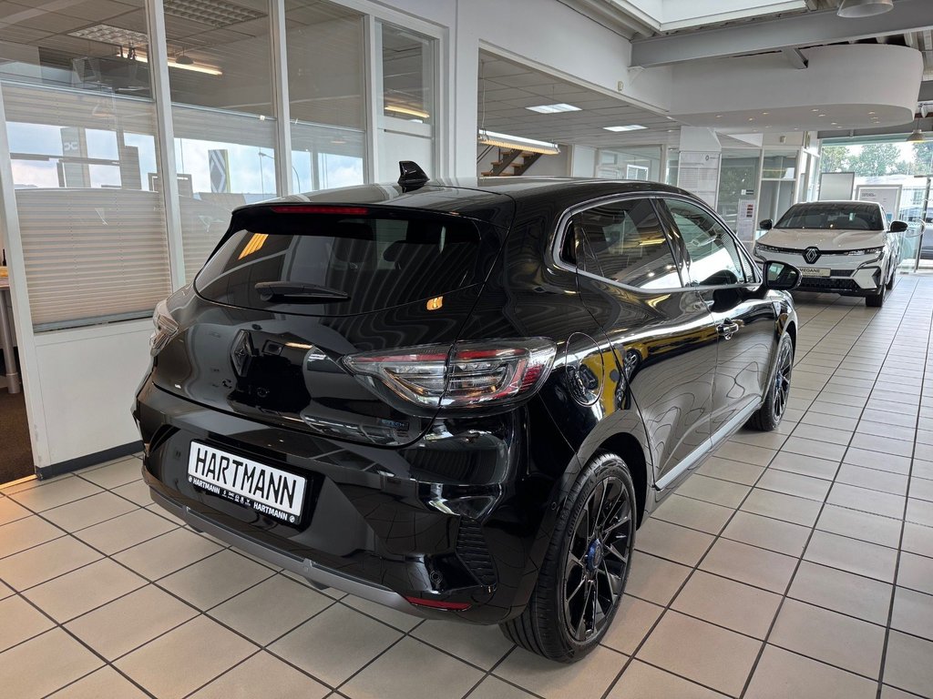 RENAULT Clio Esprit Alpine Full Hybrid E-Tech 145