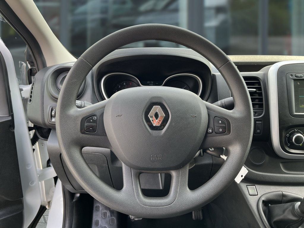 RENAULT Trafic Komfort L1H1 2,8t Dci 120 RF-Kamera, AHK RENAULT Trafic Komfort L1H1 2,8t Dci 120 RF-Kamera, AHK