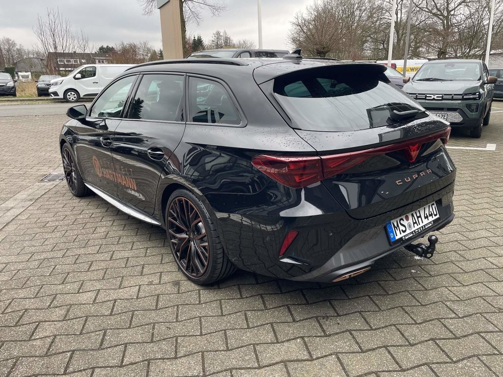CUPRA Leon Sportstourer 1.5 TSI 110 kW CUPRA Leon Sportstourer 1.5 TSI 110 kW