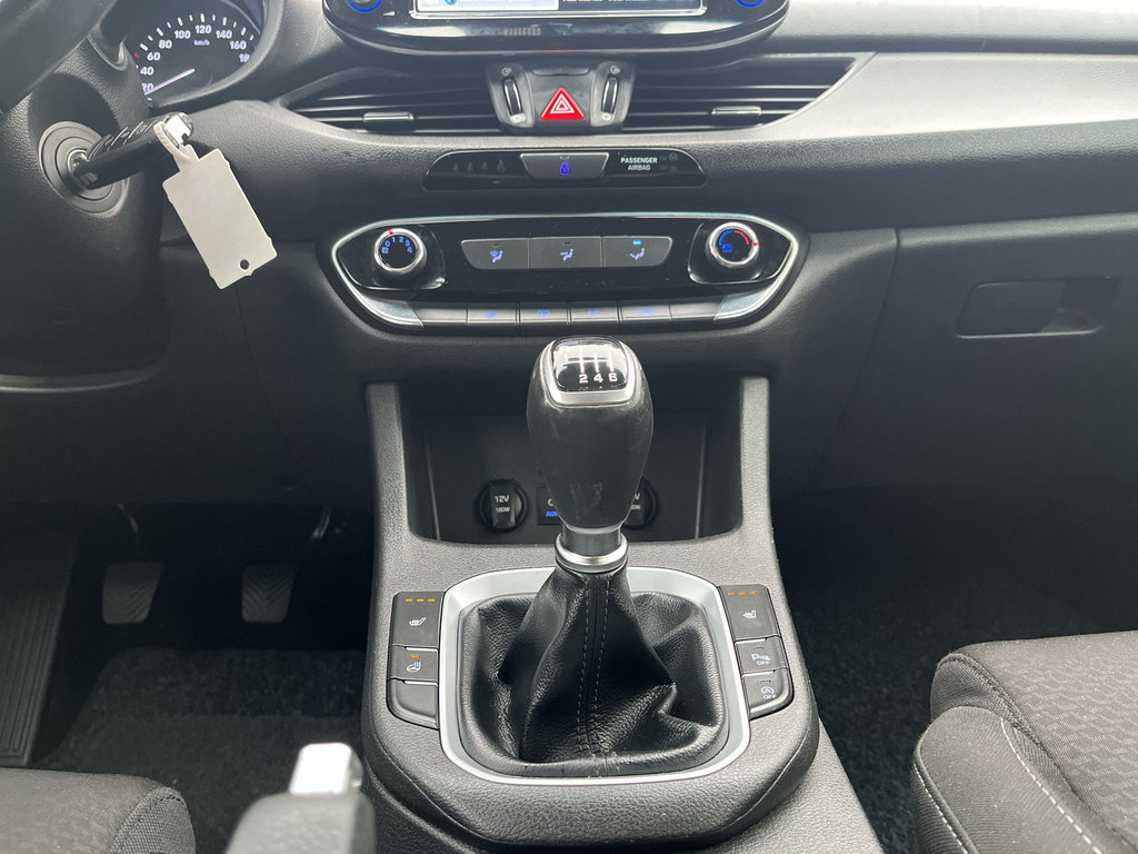 HYUNDAI i30 CW Trend 1,4 T-Gdi RF-Kamera, Carplay