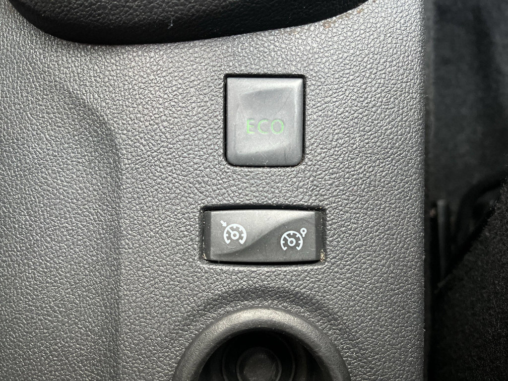 RENAULT Captur Intens ENERGY TCe 90 Vision Paket RENAULT Captur Intens ENERGY TCe 90 Vision Paket