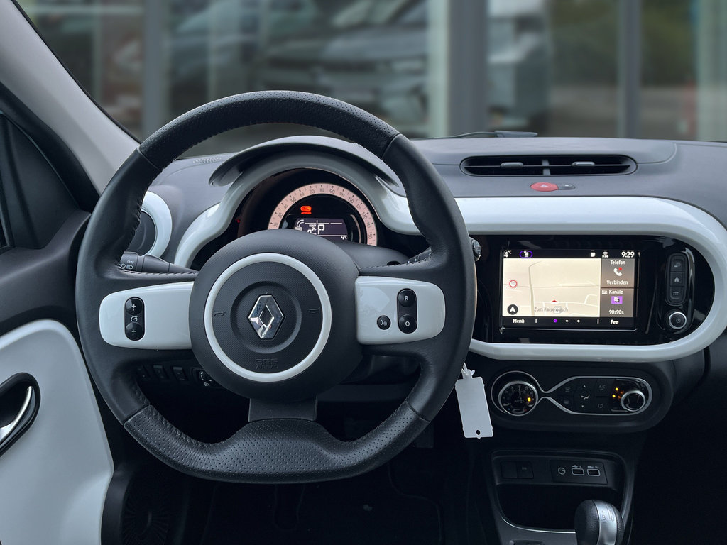 RENAULT Twingo E-Tech Techno RF-Kamera