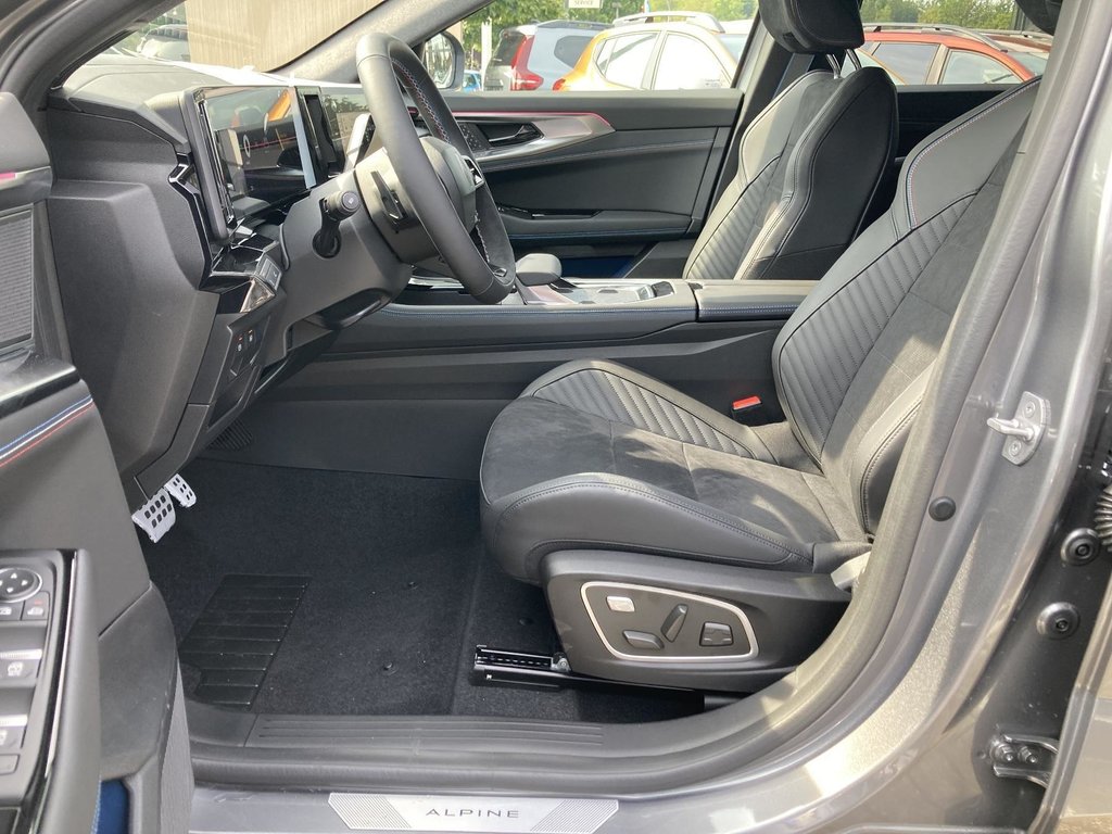 RENAULT Rafale Esprit Alpine E-Tech Full Hybrid 200 RENAULT Rafale Esprit Alpine E-Tech Full Hybrid 200