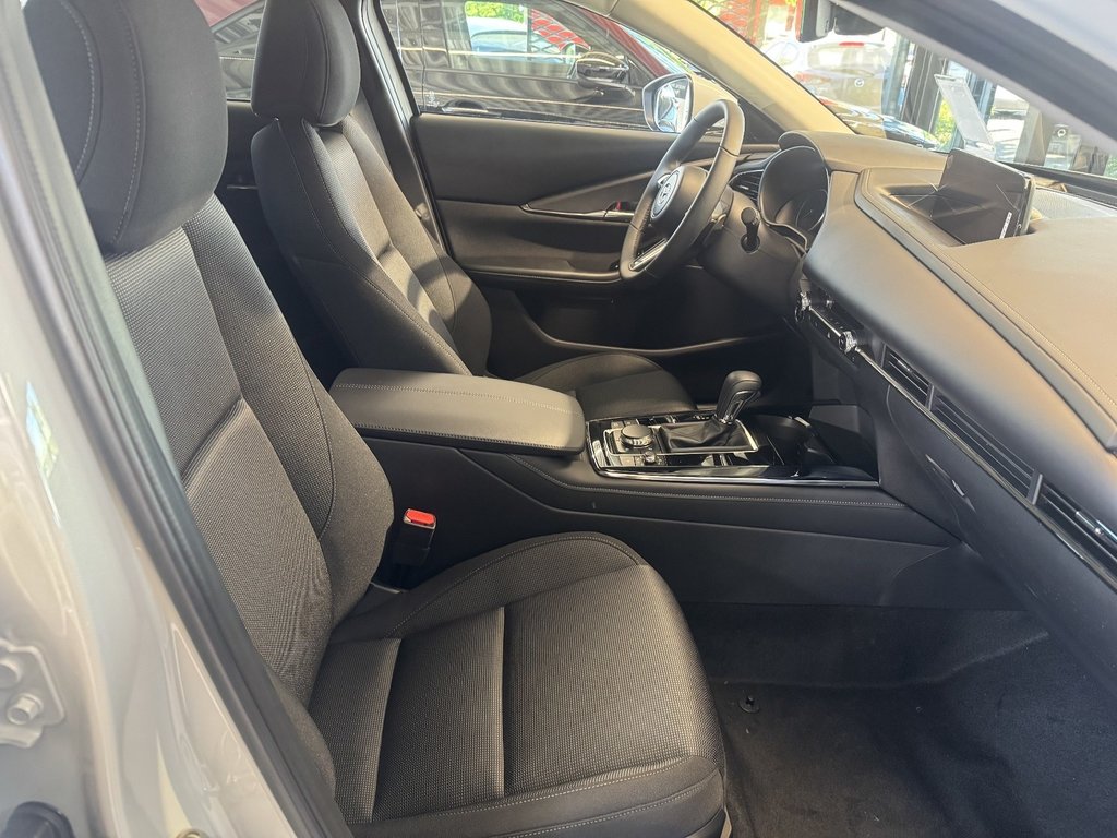 MAZDA CX-30 2.5L e-SKYACTIV G 140ps 6AT Exclusive-line MAZDA CX-30 2.5L e-SKYACTIV G 140ps 6AT Exclusive-line