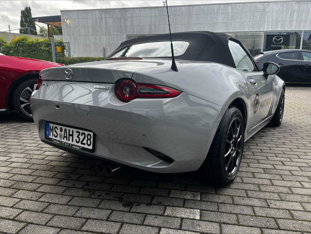 MAZDA MX-5 1.5L SKYACTIV-G 132 6MT RWD Homura MAZDA MX-5 1.5L SKYACTIV-G 132 6MT RWD Homura