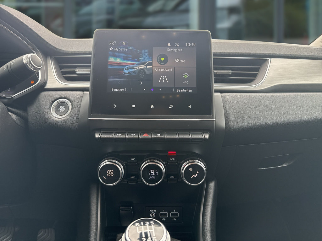 RENAULT Captur INTENS TCe 140 RENAULT Captur INTENS TCe 140