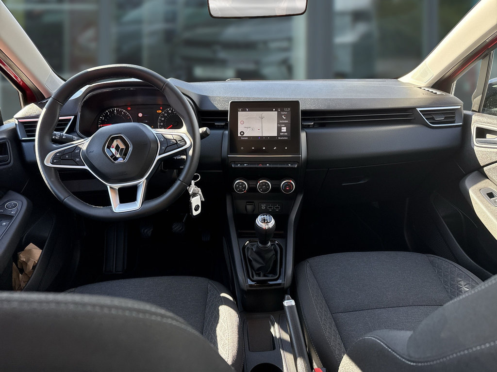 RENAULT Clio Evolution SCe 65 RENAULT Clio Evolution SCe 65