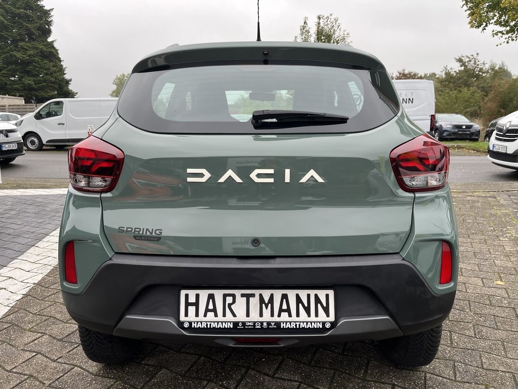 DACIA Spring Essential ELECTRIC 45 DACIA Spring Essential ELECTRIC 45