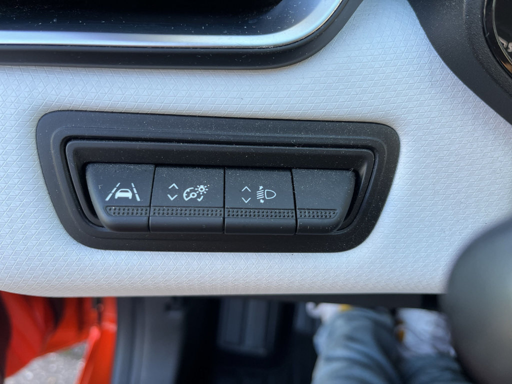 RENAULT Clio Techno TCe 90 RF-Kamera, LED