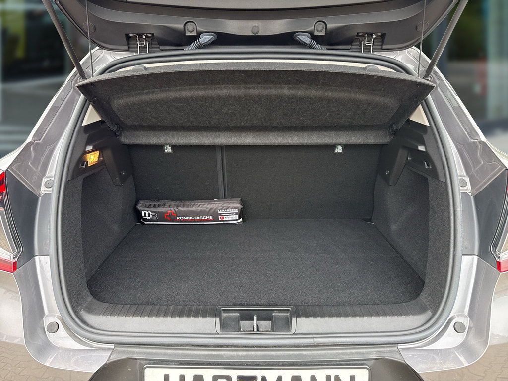 RENAULT Captur II INTENS E-TECH Plug-in 160 RENAULT Captur II INTENS E-TECH Plug-in 160
