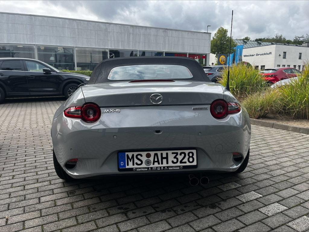 MAZDA MX-5 1.5L SKYACTIV-G 132 6MT RWD Homura MAZDA MX-5 1.5L SKYACTIV-G 132 6MT RWD Homura