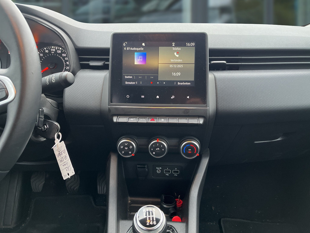 RENAULT Clio Equilibre TCe 90 LED, abn. AHK.