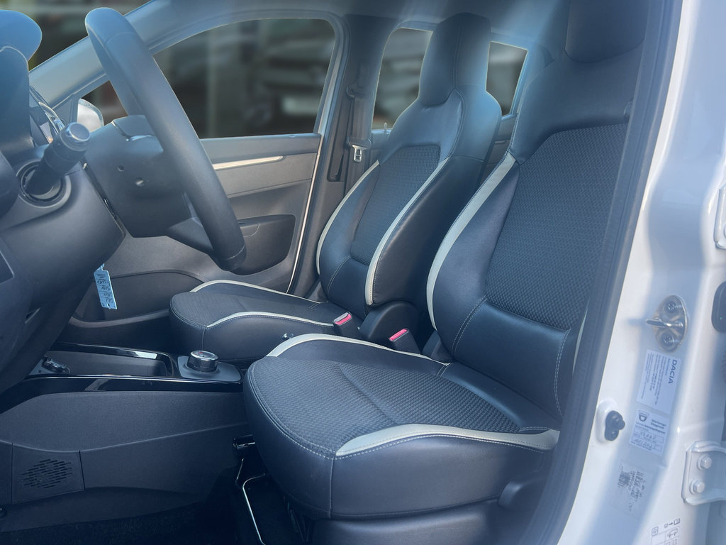 DACIA Spring Essential ELECTRIC 45 DACIA Spring Essential ELECTRIC 45