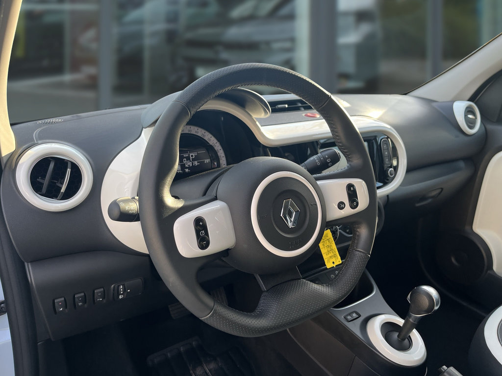 RENAULT Twingo E-Tech Techno Techno, RF-Kamera