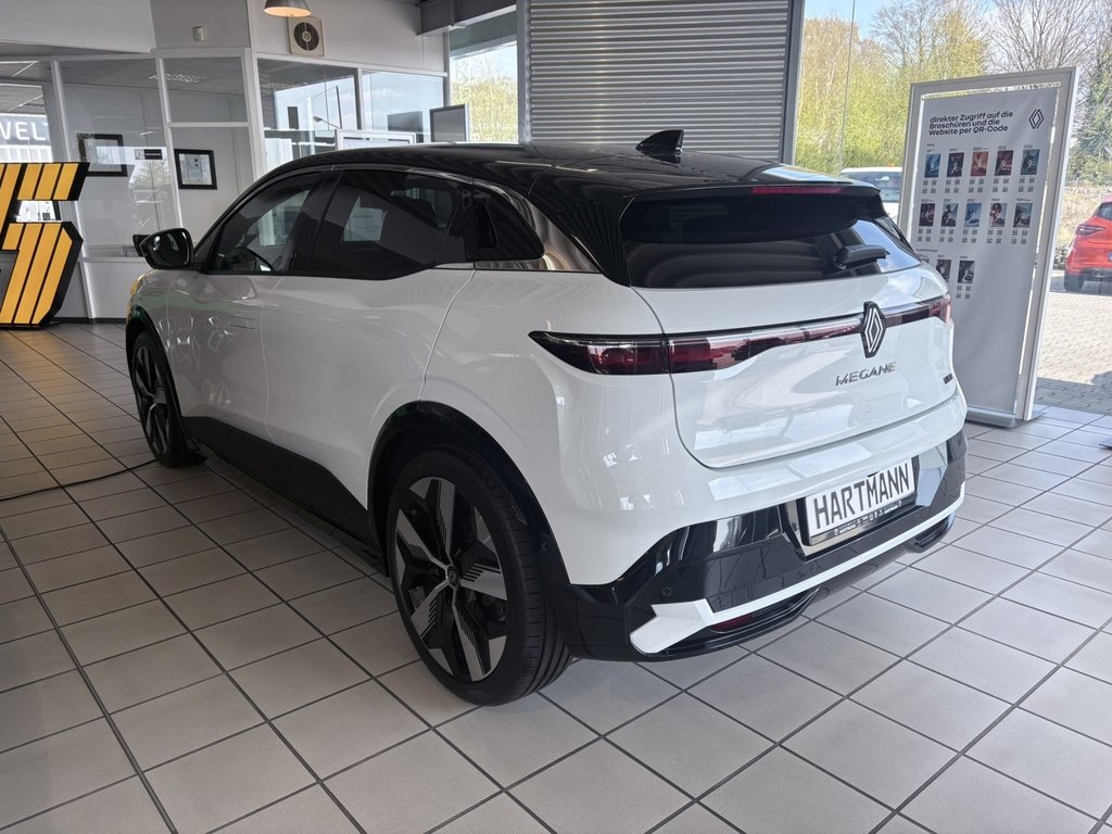 RENAULT Megane E-TECH Techno 220 Comfort Range