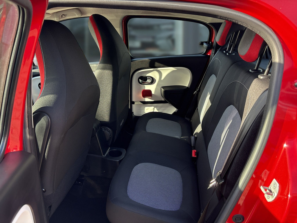 RENAULT Twingo Dynamique ENERGY TCe 90 E6 RENAULT Twingo Dynamique ENERGY TCe 90 E6