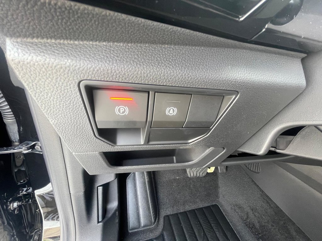 RENAULT Espace 6 Iconic Full Hybrid E-Tech 200 5-Sitzer