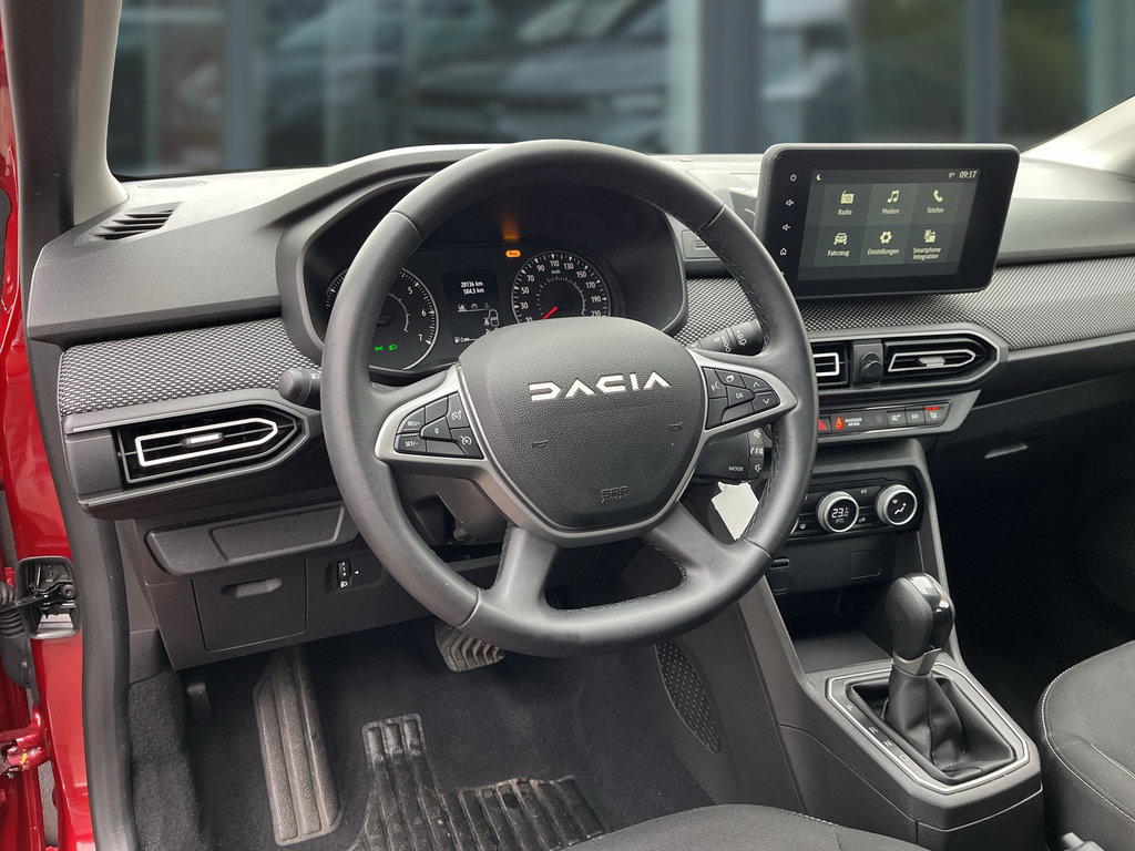 DACIA Sandero Expression TCe 90 CVT Komfort-Paket DACIA Sandero Expression TCe 90 CVT Komfort-Paket