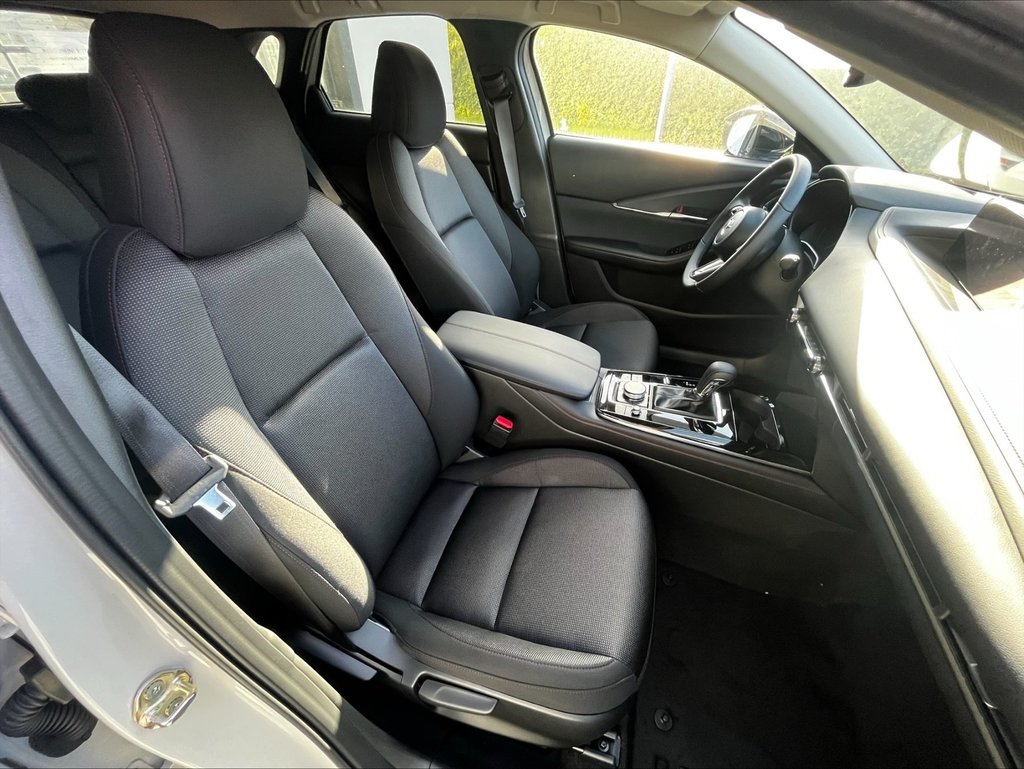 MAZDA CX-30 2.5L e-SKYACTIV G 140ps 6AT FWD Homura MAZDA CX-30 2.5L e-SKYACTIV G 140ps 6AT FWD Homura