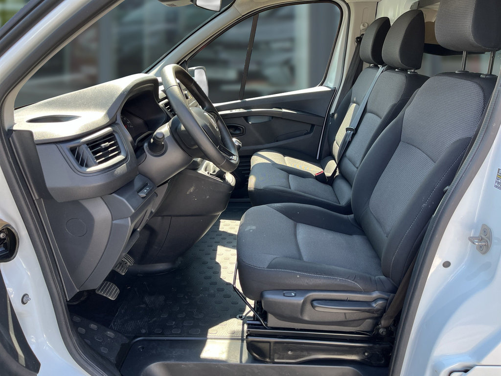 RENAULT Trafic Komfort L2H1 3,1t Blue dCi 130 RENAULT Trafic Komfort L2H1 3,1t Blue dCi 130